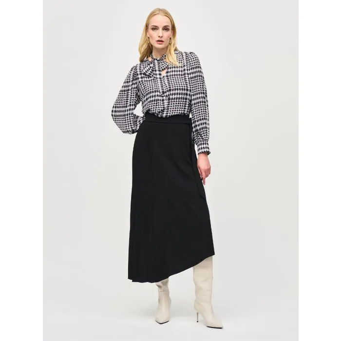 Asymmetrical crepe skirt hotsell